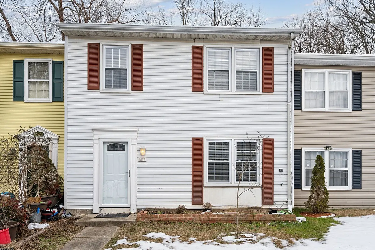 Building Photo - 7907 Timarand Ct