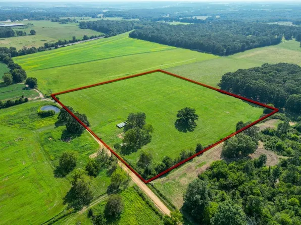 18501 Nellwood Ln, Lebanon, MO 65536