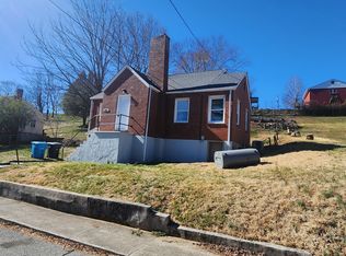 2252 King St NE, Roanoke, VA 24012