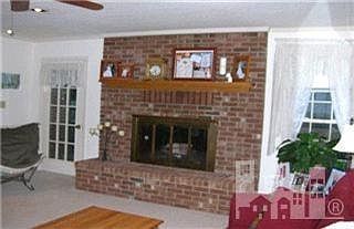 2nd image of 833 SE Brunswick Place