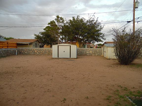 3rd image of 10608 Lana Pl