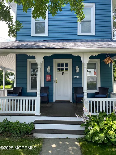 1719 Beverly Ave #FRONT Photo 1