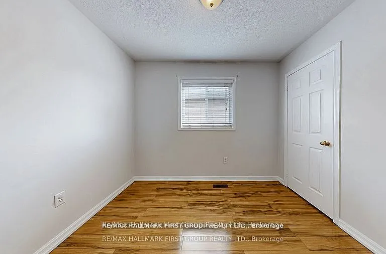 39 Robideau Pl — Photo 27