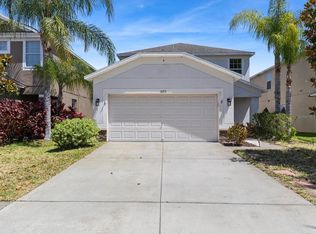 6215 Trent Creek Dr, Ruskin, FL 33573