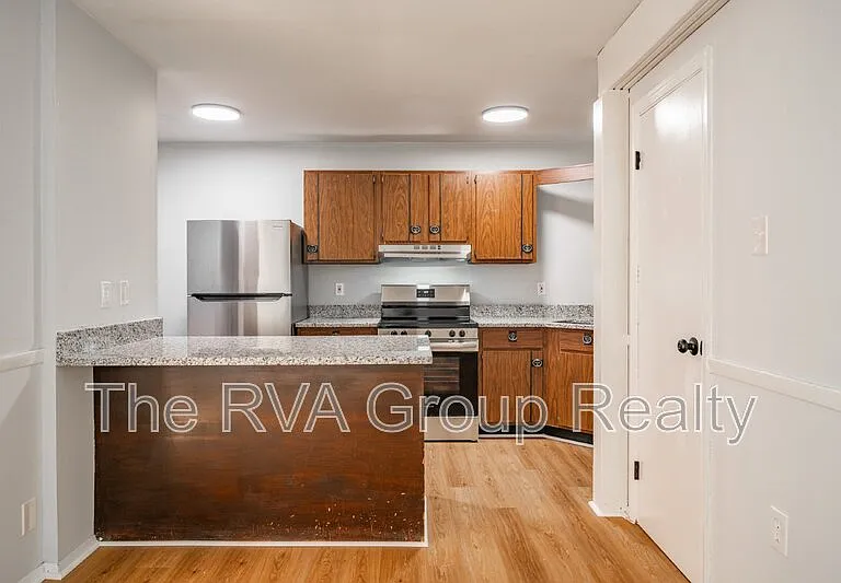 749 Pleasant St — Photo 14