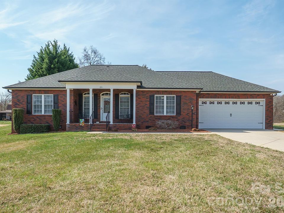 1st image of 835 Sagefield Ct