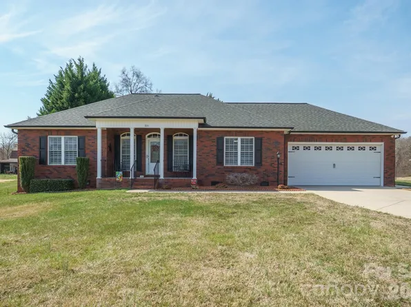 835 Sagefield Ct, Lincolnton, NC 28092