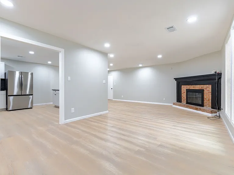 1000 Rampart Pl — Photo 2
