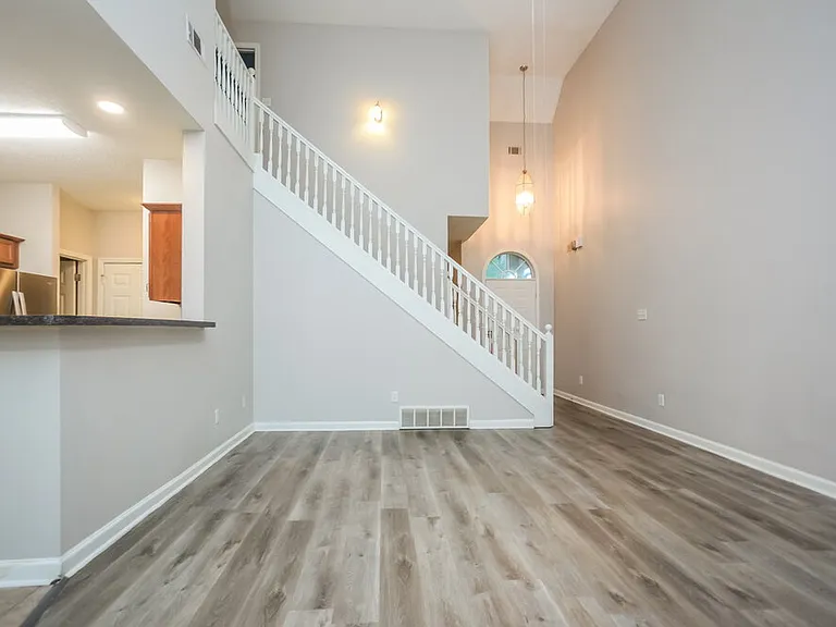 8116 Fleets Run Dr — Photo 5