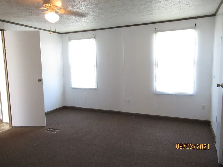 3185 Homestead Rd — Photo 10