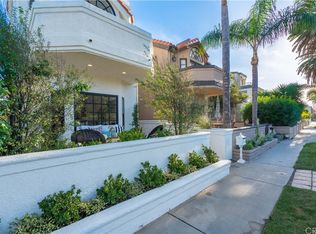 318 12th St, Huntington Beach, CA 92648