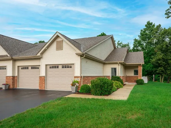 6294 Parks Edge Dr, Loves Park, IL 61111