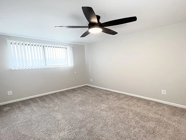 Marianne Manor Apartments — Photo 12