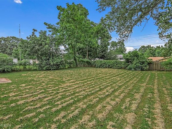 3rd image of 3413 Palmdale Pl