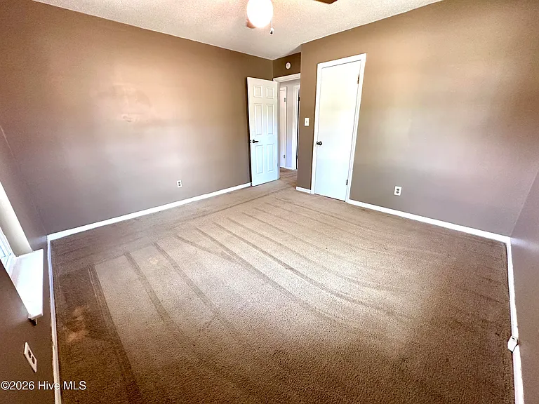4558 Colonial Rd — Photo 19