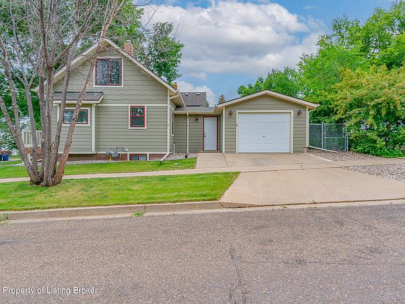 2nd image of 345 6th Ave W