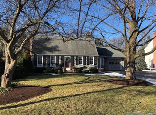 135 Richmond Ln, West Hartford, CT 06117