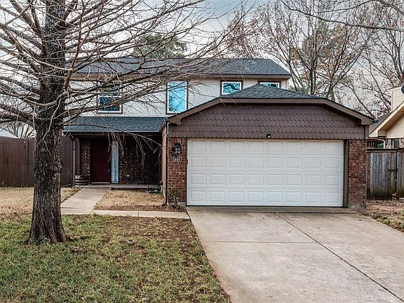2nd image of 1444 Thistlewood Ln