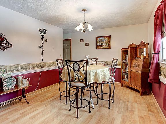 4th image of 285 Orchard Hill Dr