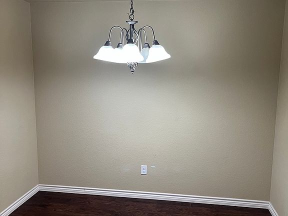 5th image of 1813 Yuron Trce APT A