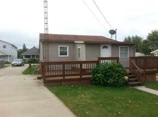 2729 Worth St, Oregon, OH 43616
