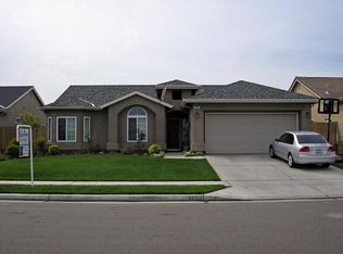 5320 E Burns Ave, Fresno, CA 93725
