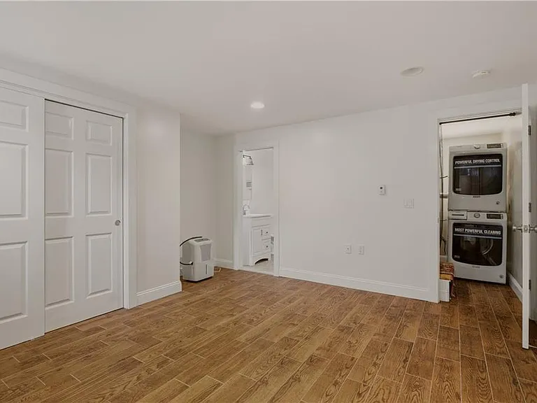132 Evarts St #1 — Photo 12