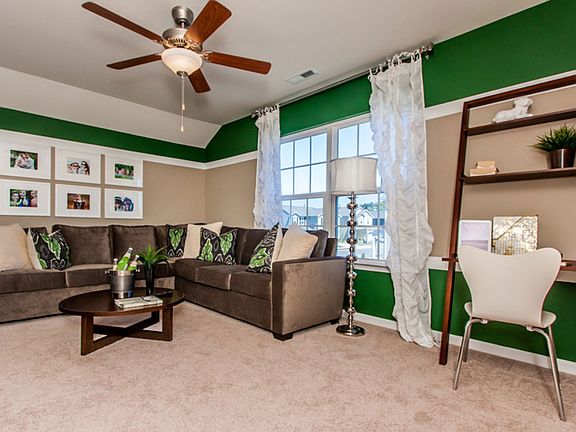 5th image of 856 Zeller Cir