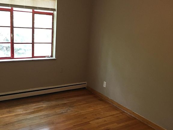 2nd image of 819 Hermosa Ave APT 1