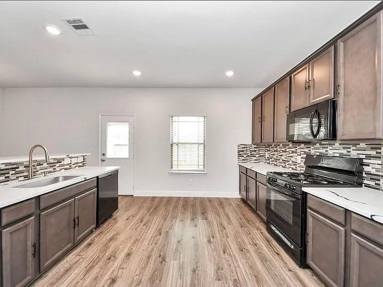7638 Nevaeh Crest Path — Photo 19