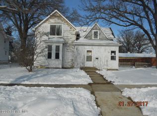 614 1st St, Kenyon, MN 55946