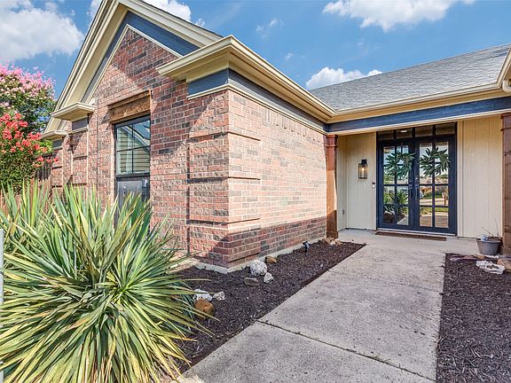 2nd image of 7609 Greenleaf Ct
