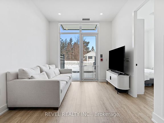 5th image of 2075 King Rd #123