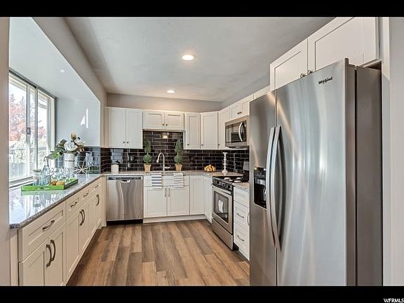 2nd image of 11192 S Lynford Dr