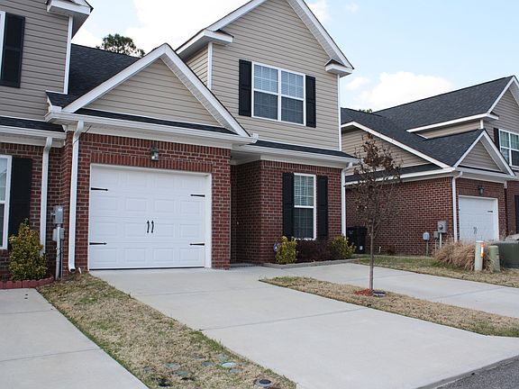 1 car garage 