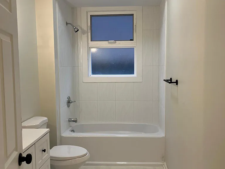 391 Forest Ave #2 — Photo 14