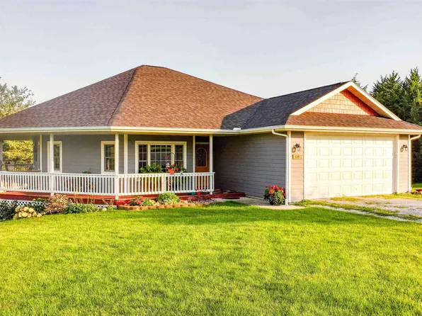 109 NW Cedar Rdg, Leon, IA 50144