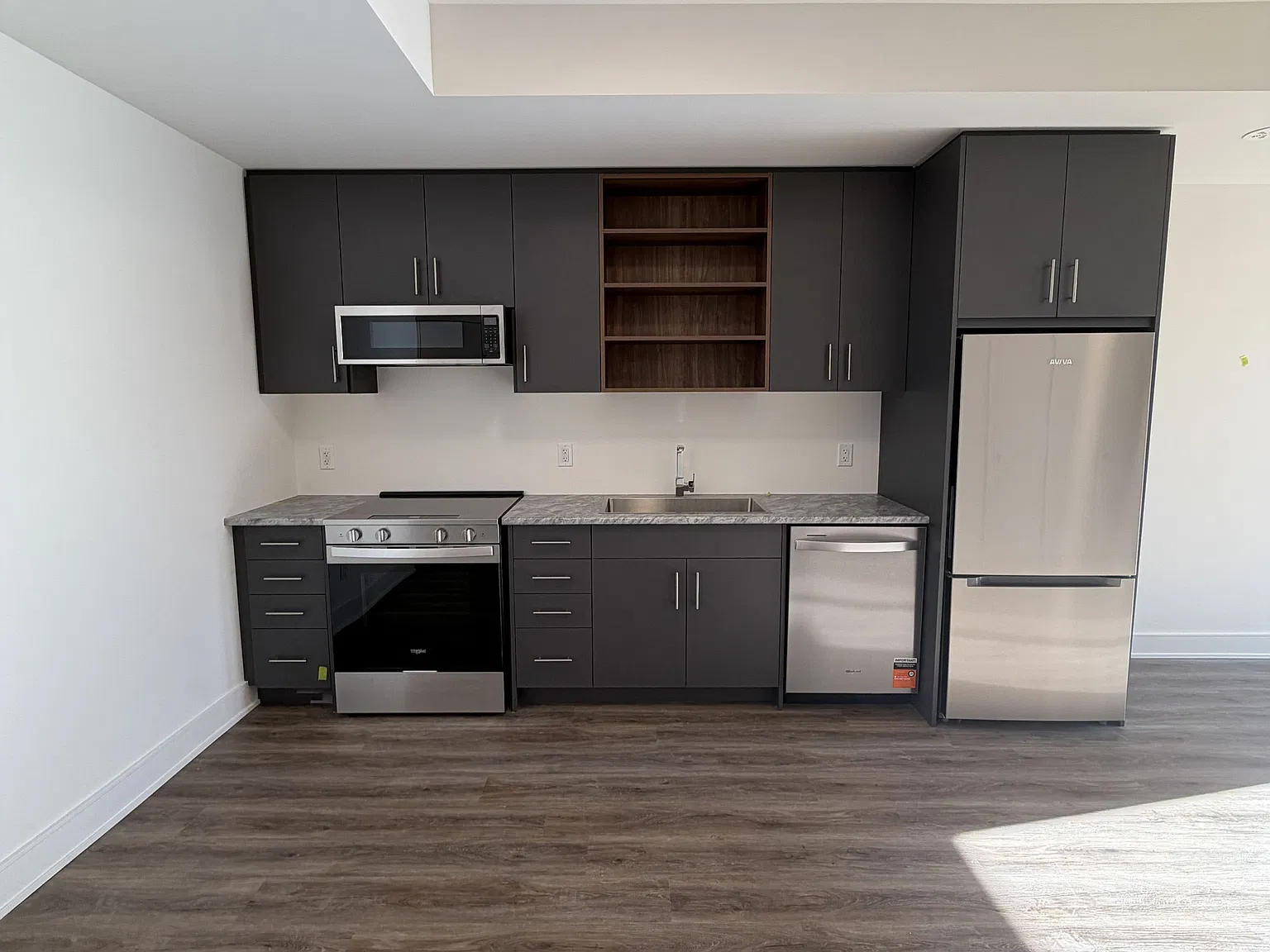 1 bed, $1,950 — Photo 4