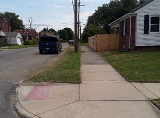 9664 Sussex St, Detroit, MI 48227