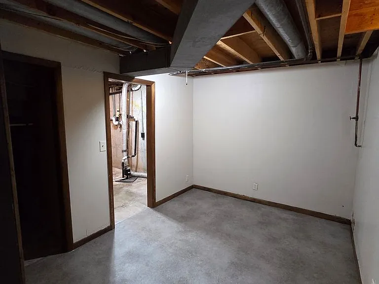 3009 S Gordon Ave — Photo 23