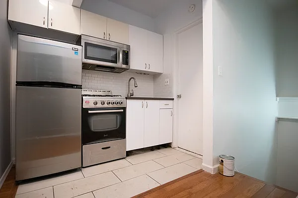 Rented by Corcoran | media 7