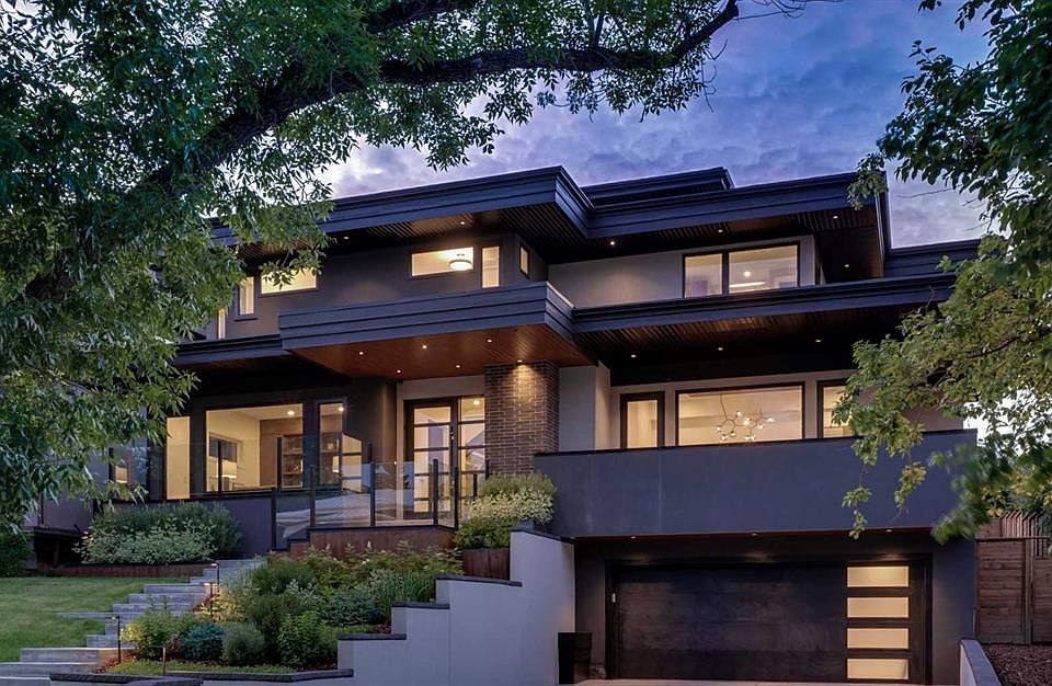 1st image of 708 S Crescent Blvd SW