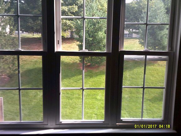  view of landscaped prop 
