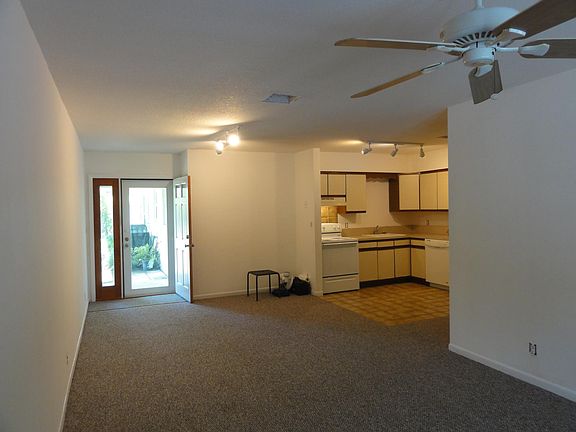 4th image of 306 NE 5th Ct APT 7