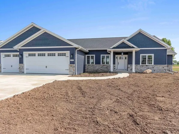 2173 Fox Point Cir, De Pere, WI 54115