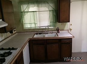 3rd image of 1940 E Robson Cir