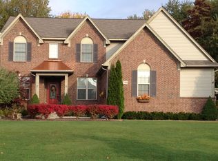 9749 Windsor Ln, Clarkston, MI 48348