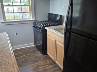 701 Cumberland Dr APT 4, Clarksville, TN 37040