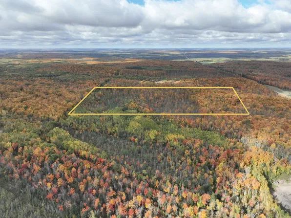 2 Ison Ln, Crandon, WI 54520