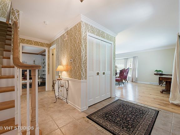 2nd image of 1643 Sunnyside Cir